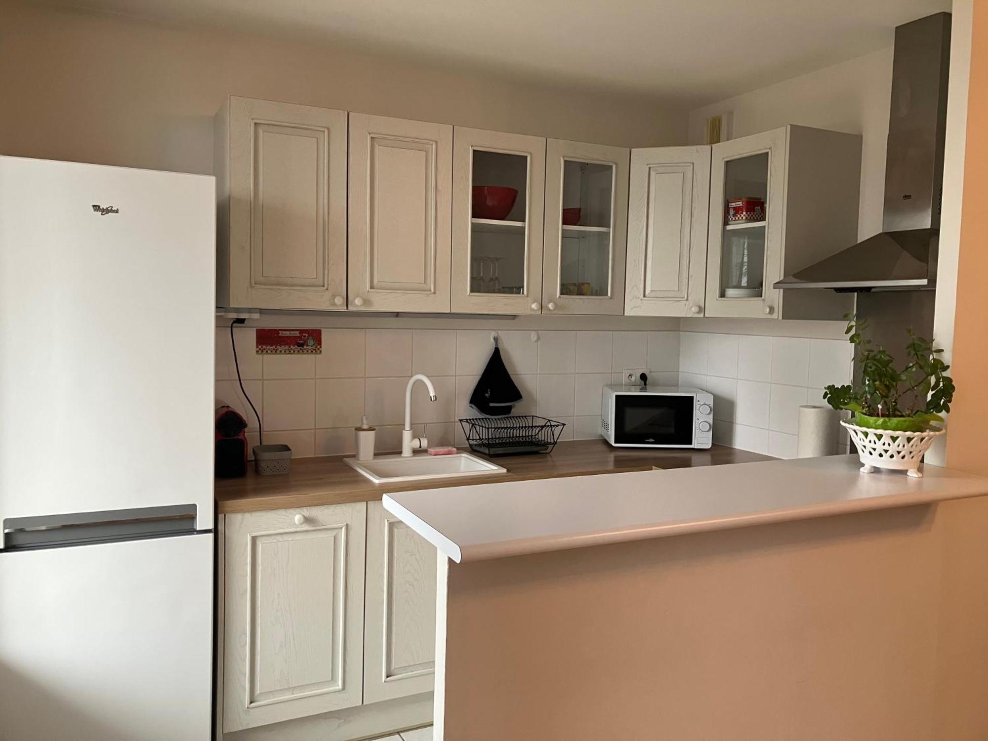 Appartement Avec Parking & Linge Inclus & Local Velos Blois Exterior photo